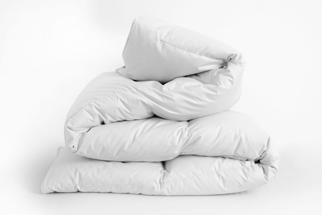 Cozy Dream 25% Down, 75% Feather Comforter, All Year Duvet Insert